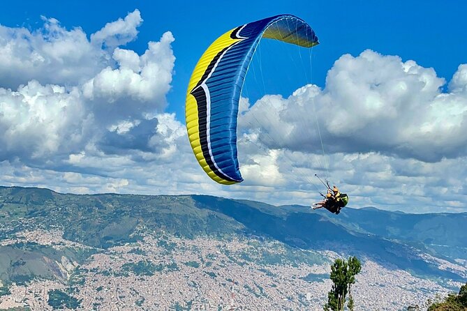 Paragliding Tour